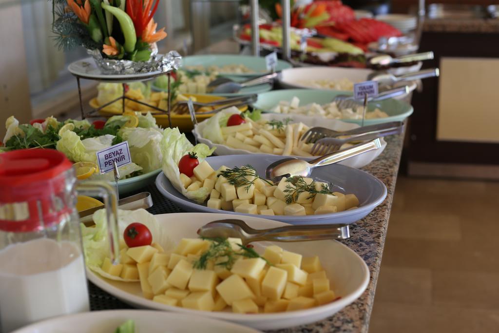 Seka Park Hotel อิซมิท ภายนอก รูปภาพ